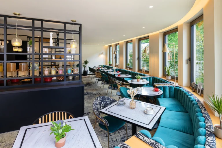 architecture commerce design bar restaurant salle luxembourg hotel mercure armando garcia