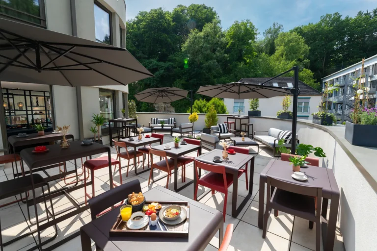 photographie architecture exterieure terrasse hotel luxembourg mercure armando garcia