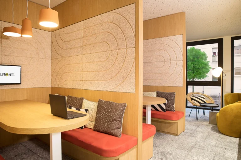 photographie architecture interieure life hotel bordeaux gare espace jeux snack coworking lecture pause cafe armando garcia