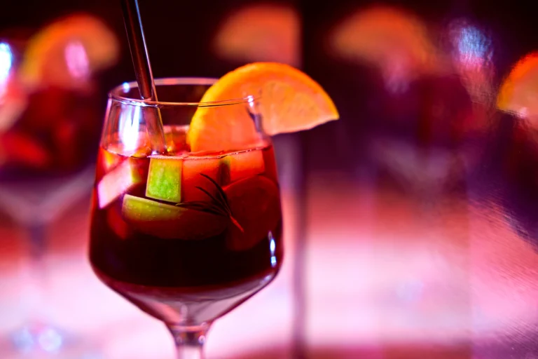 photographie culinaire restaurant buenas paris cocktail sangria vin rouge fruits espagne armando garcia