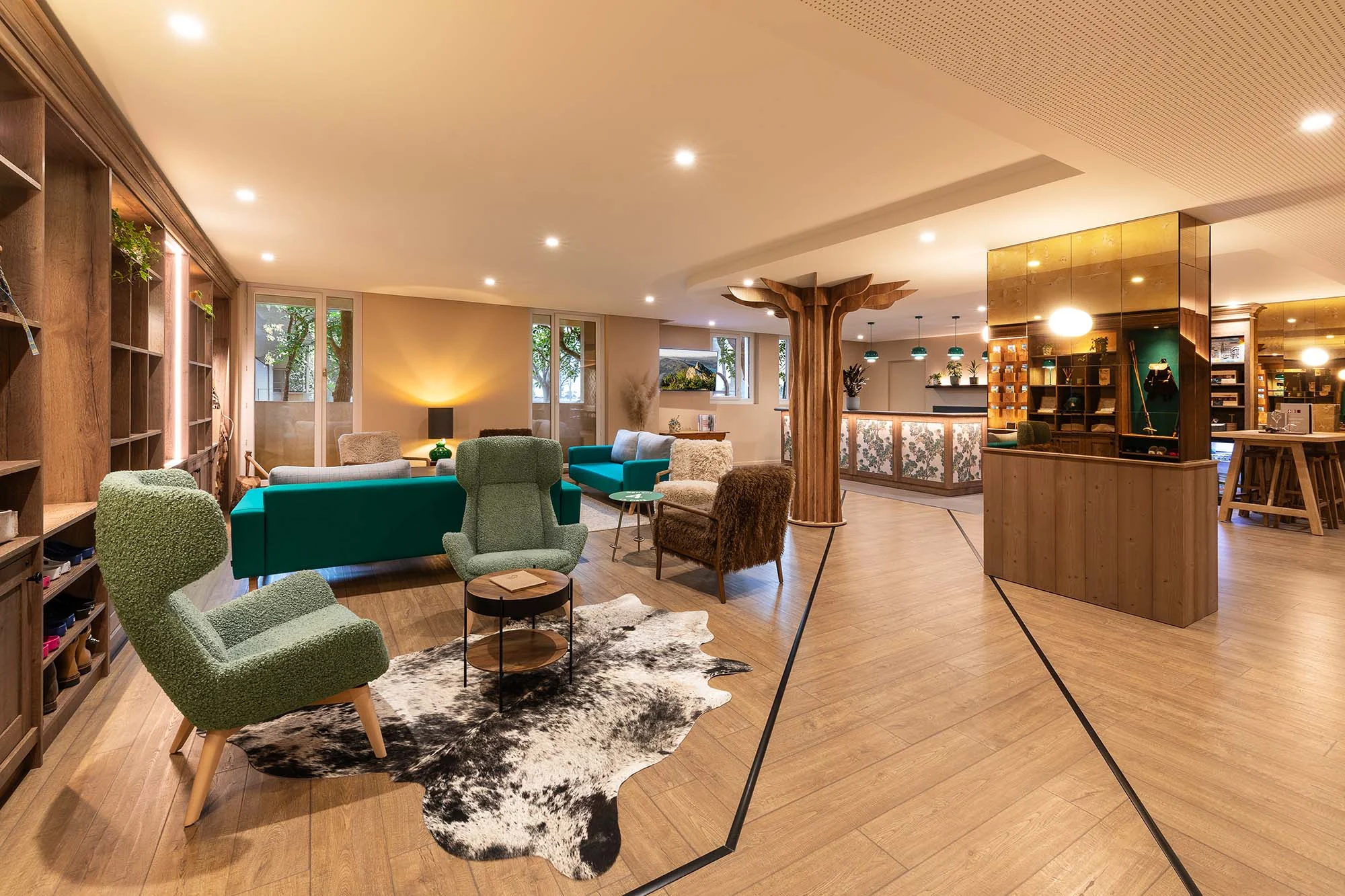 photographie architecture interieure hotel chambery refuge urbain kyriad salon lounge arbre bois armando garcia